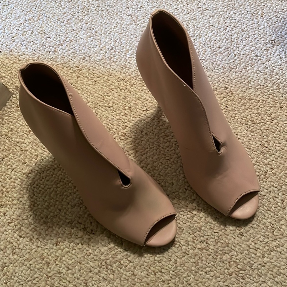 Halogen heels